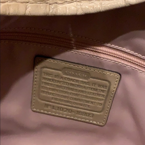 Coach shoulder bag with accents - Picture 6 of 6